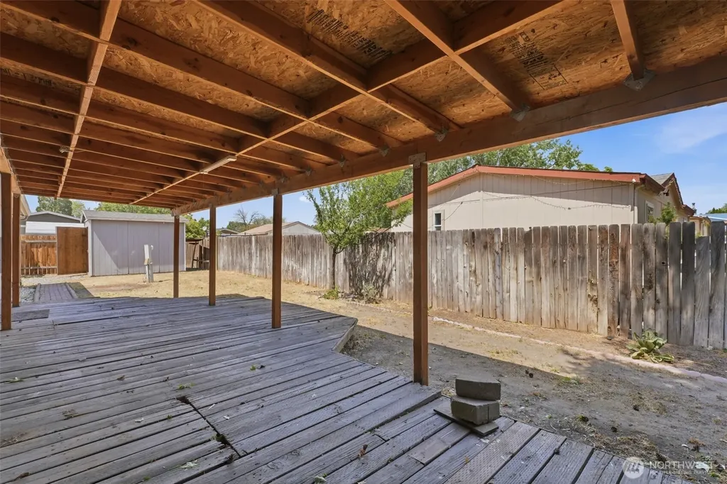 604 N Elm Street Pasco WA 99301