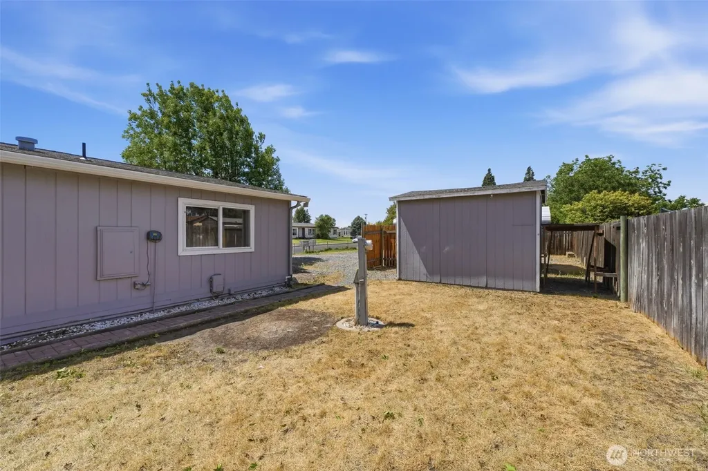 604 N Elm Street Pasco WA 99301