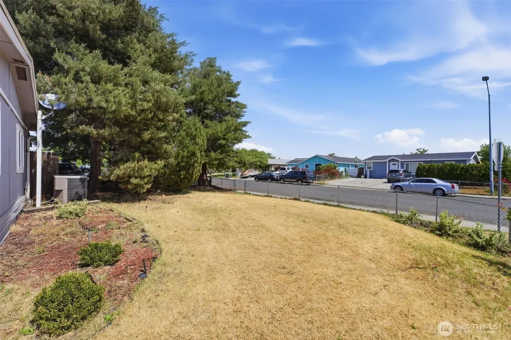 604 N Elm Street Pasco WA 99301