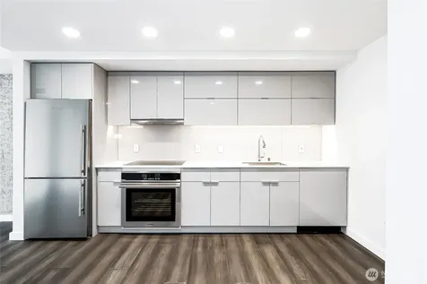 450 S Main Street Seattle WA 98104