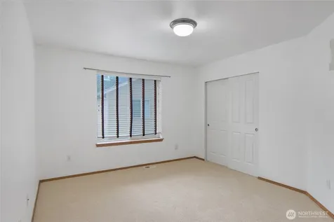 27824 242nd Place SE Maple Valley WA 98038