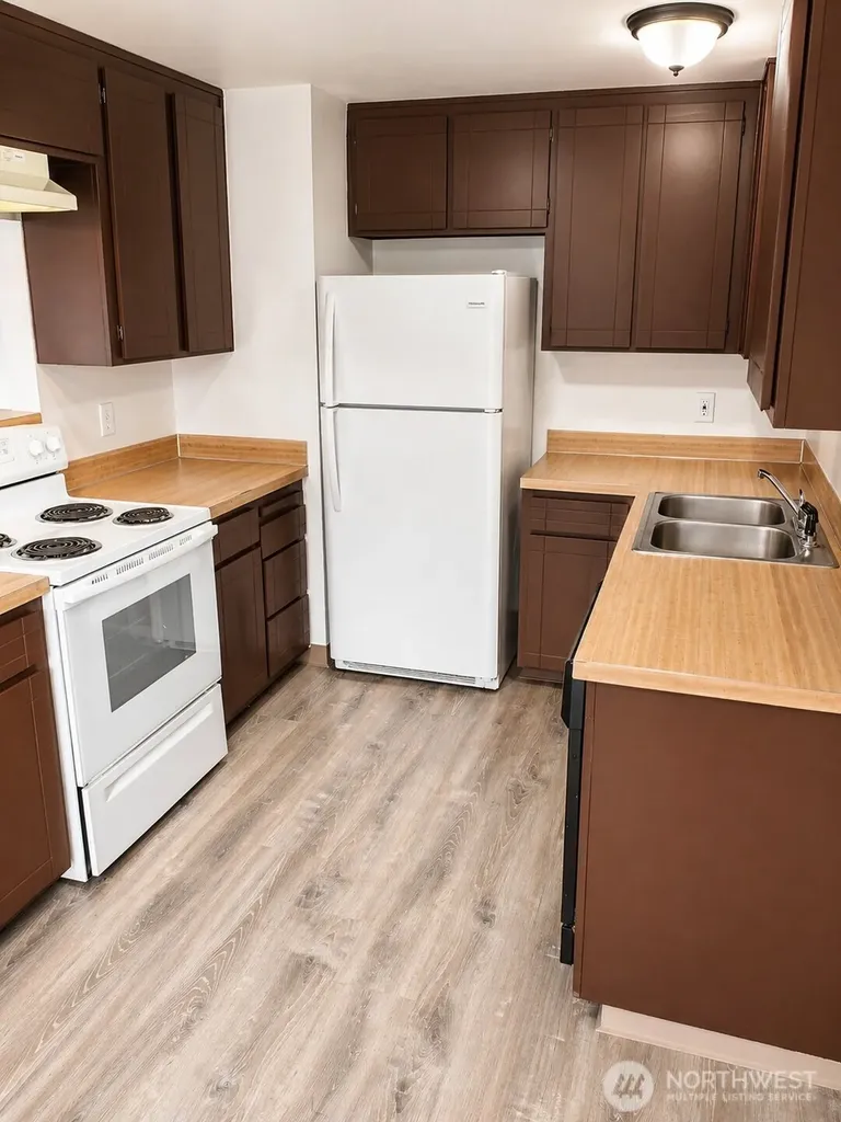 621 7th Street Hoquiam WA 98550
