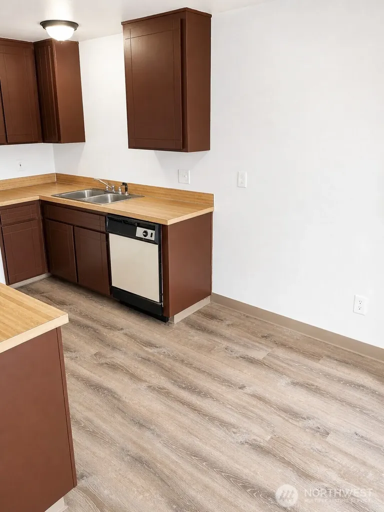 621 7th Street Hoquiam WA 98550