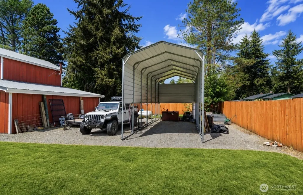9039 176th Avenue SW Rochester WA 98579
