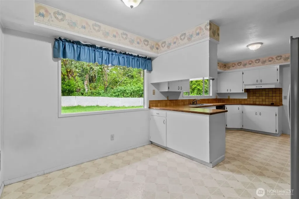 500 W Oak Street Mccleary WA 98557