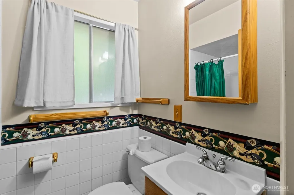 500 W Oak Street Mccleary WA 98557