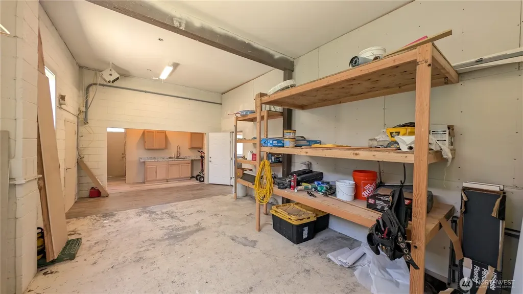 123 1st Avenue N Ilwaco WA 98624