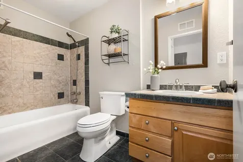 120 14th Avenue Seattle WA 98122