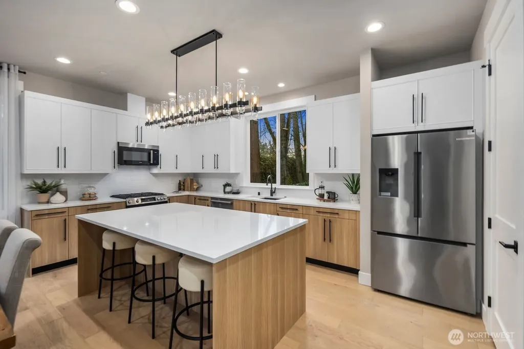 5012 114th Avenue NE Kirkland WA 98033
