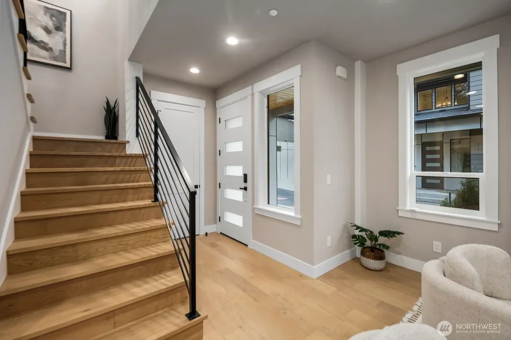 5012 114th Avenue NE Kirkland WA 98033