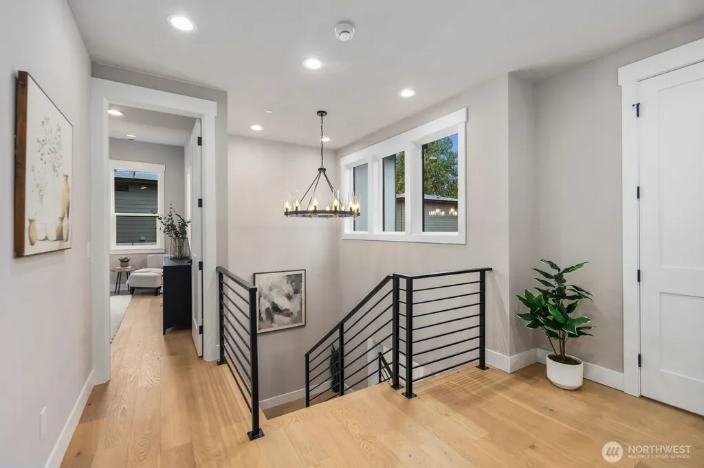 5012 114th Avenue NE Kirkland WA 98033