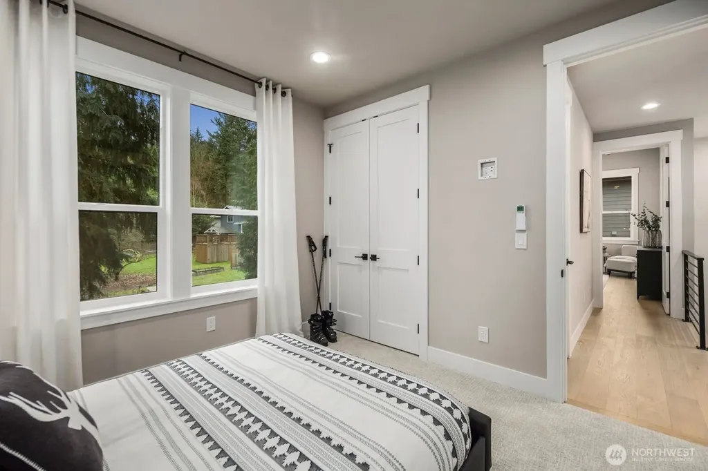5012 114th Avenue NE Kirkland WA 98033