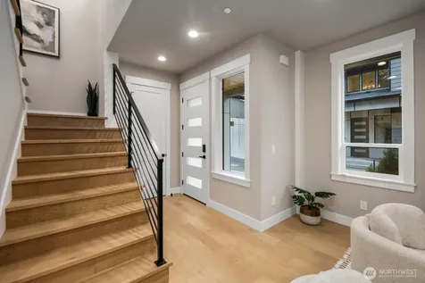 5012 114th Avenue NE Kirkland WA 98033