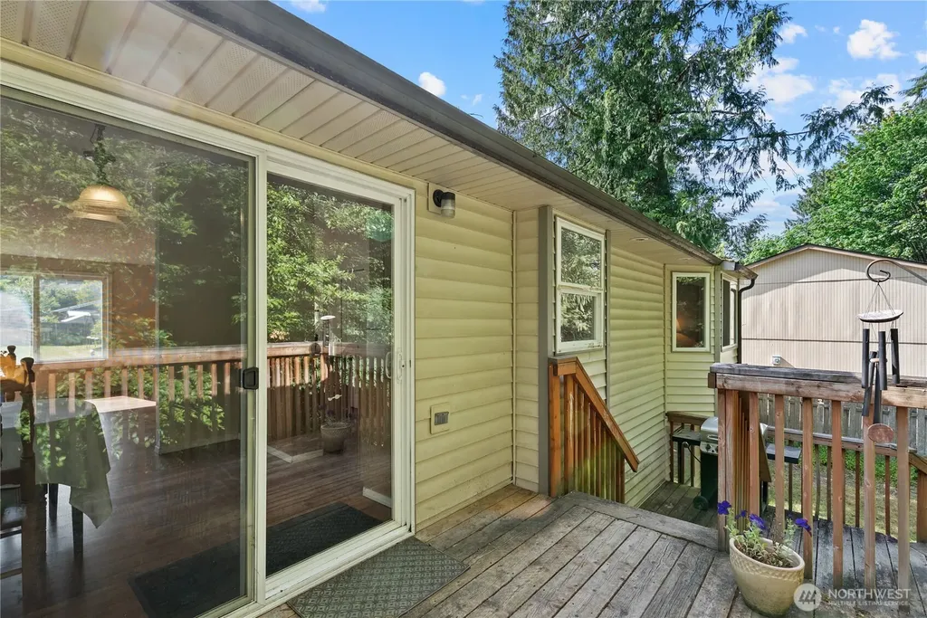 7780 E Van Buren Street Port Orchard WA 98366