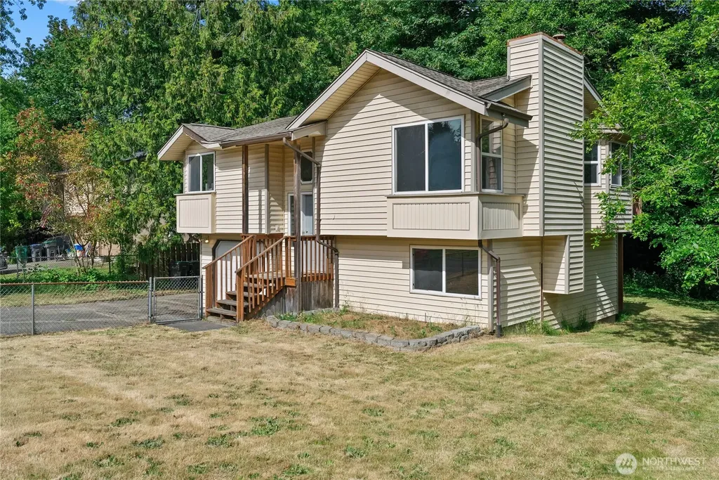 7780 E Van Buren Street Port Orchard WA 98366