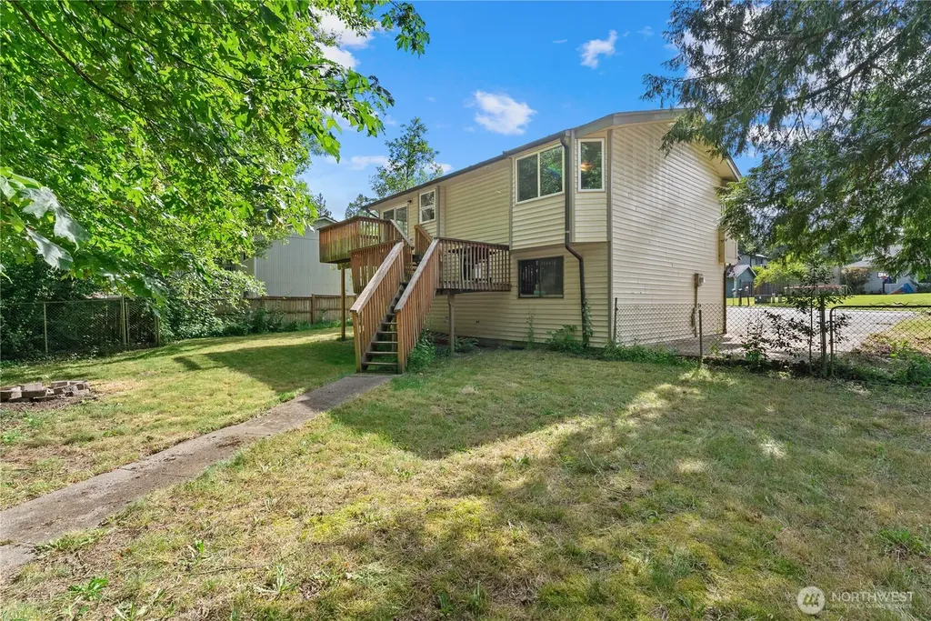7780 E Van Buren Street Port Orchard WA 98366