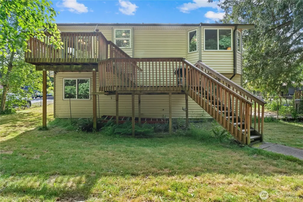 7780 E Van Buren Street Port Orchard WA 98366