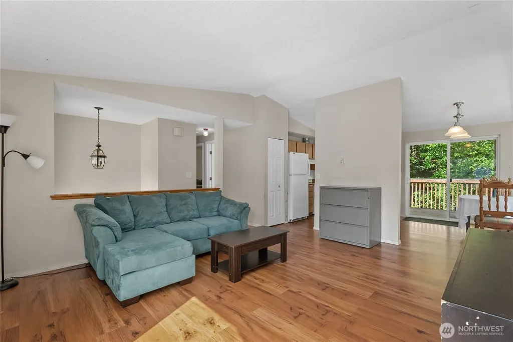 7780 E Van Buren Street Port Orchard WA 98366