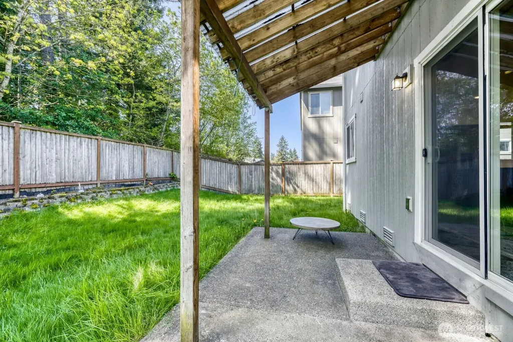 1328 E 51st Street Tacoma WA 98404