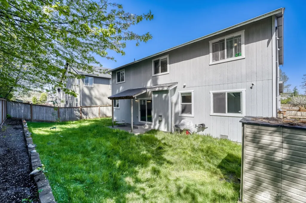 1328 E 51st Street Tacoma WA 98404