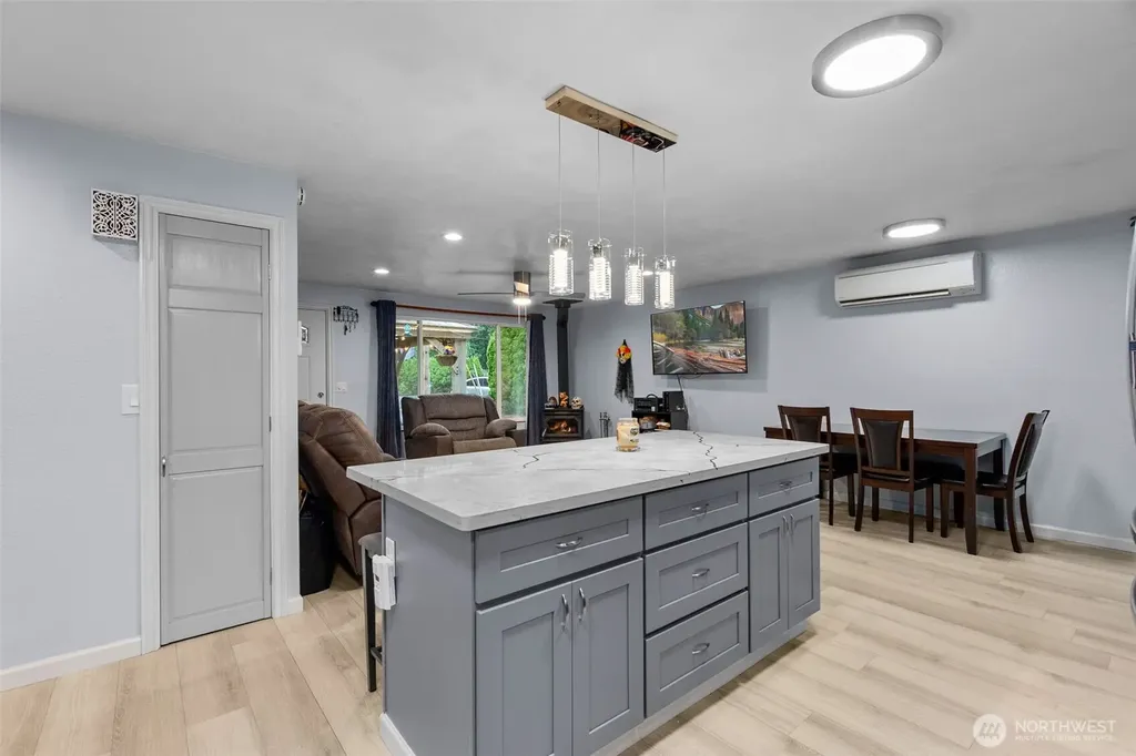 7312 Greenvalley Court SW Olympia WA 98512