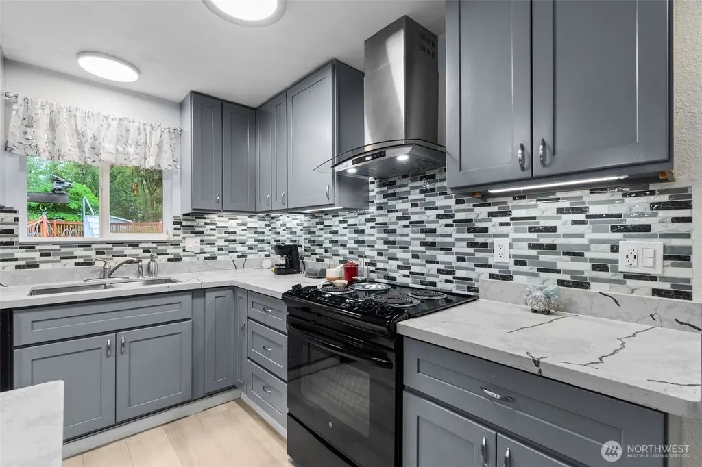 7312 Greenvalley Court SW Olympia WA 98512