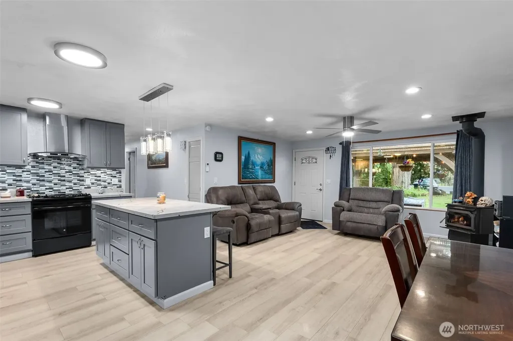7312 Greenvalley Court SW Olympia WA 98512