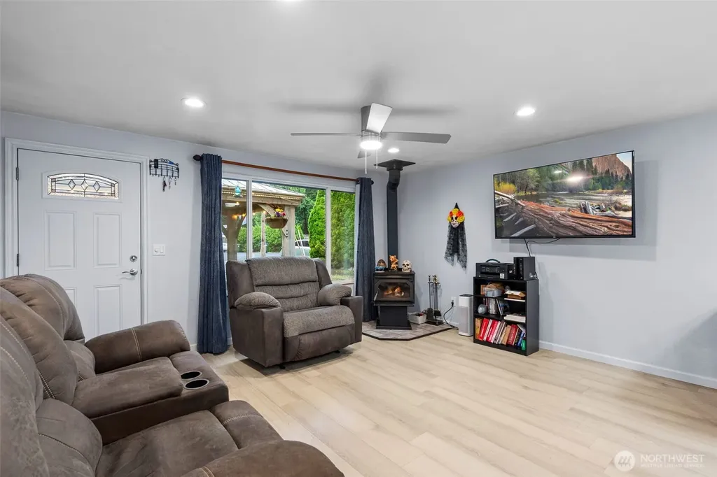 7312 Greenvalley Court SW Olympia WA 98512