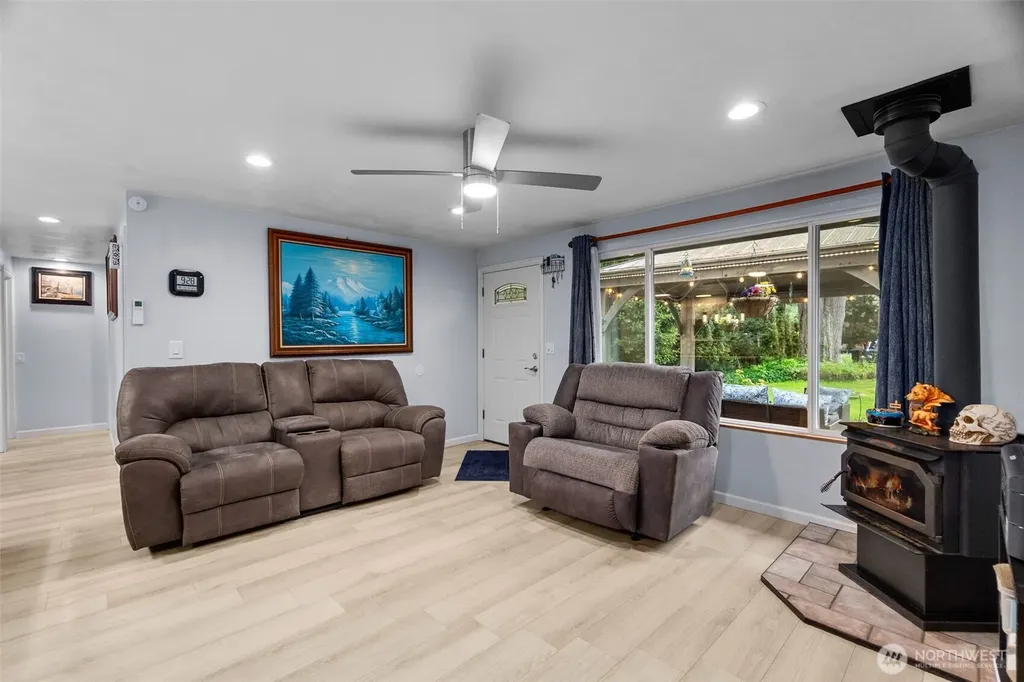 7312 Greenvalley Court SW Olympia WA 98512