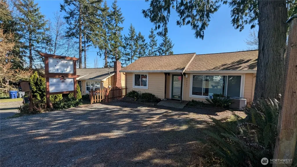 6461 NE 181st Street Kenmore WA 98028