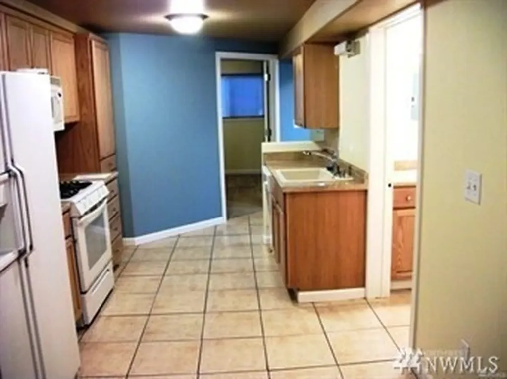 6461 NE 181st Street Kenmore WA 98028