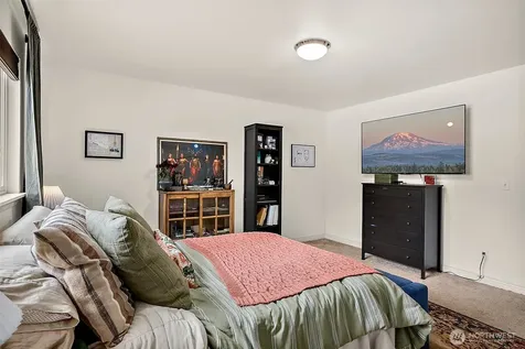 15902 95th Avenue Ct E Puyallup WA 98375
