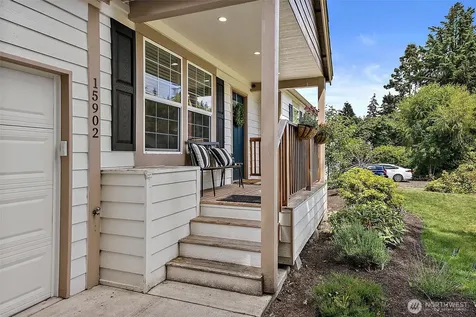 15902 95th Avenue Ct E Puyallup WA 98375