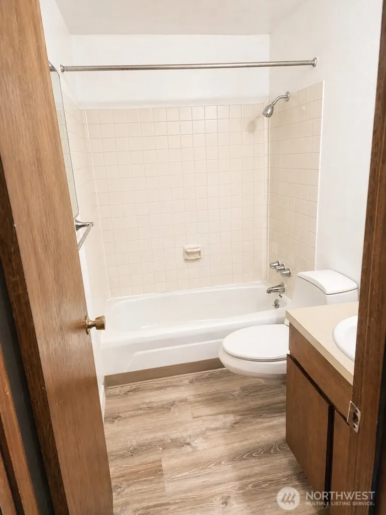 702 L Street Hoquiam WA 98550