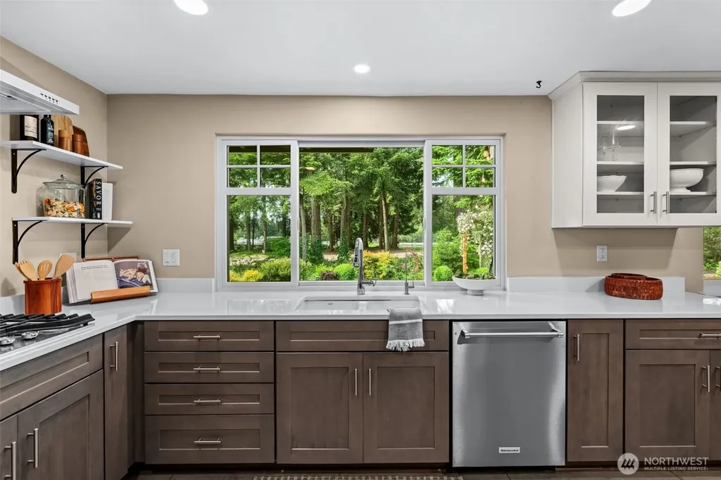 4806 95th Avenue W University Place WA 98467