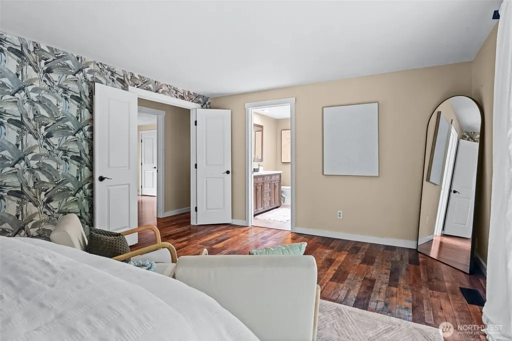 4806 95th Avenue W University Place WA 98467