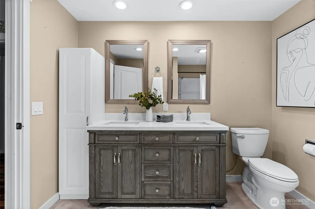 4806 95th Avenue W University Place WA 98467