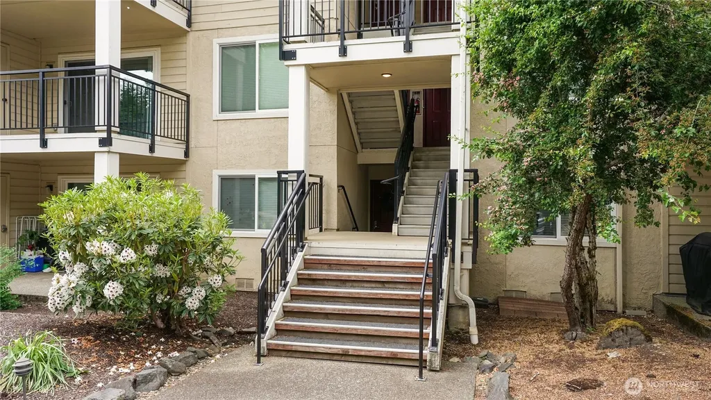 13616 NE 7th Street Bellevue WA 98005