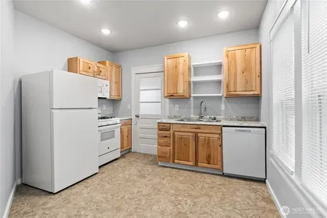 3310 6th Avenue Tacoma WA 98406
