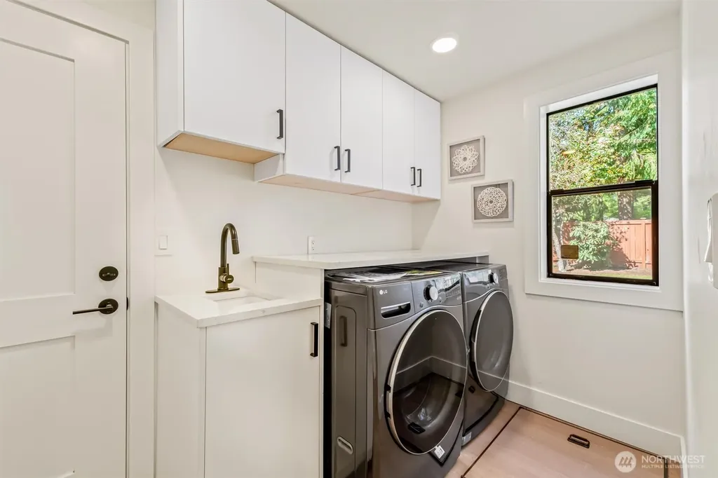 18501 28th Avenue SE Bothell WA 98012