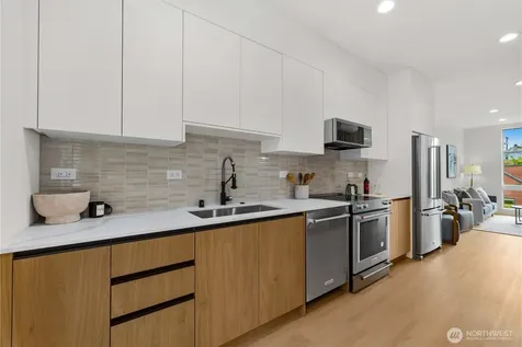 3817 Fremont Avenue N Seattle WA 98103
