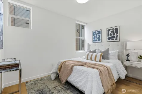 3817 Fremont Avenue N Seattle WA 98103