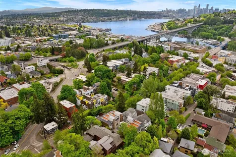 3817 Fremont Avenue N Seattle WA 98103