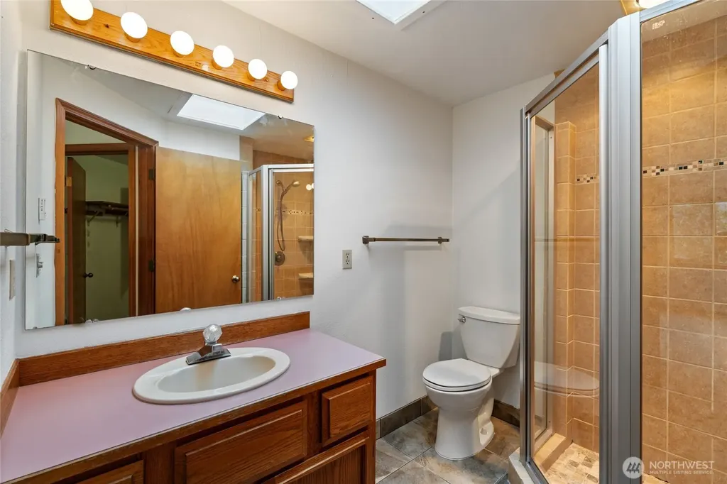 4701 Osprey Drive NE Tacoma WA 98422