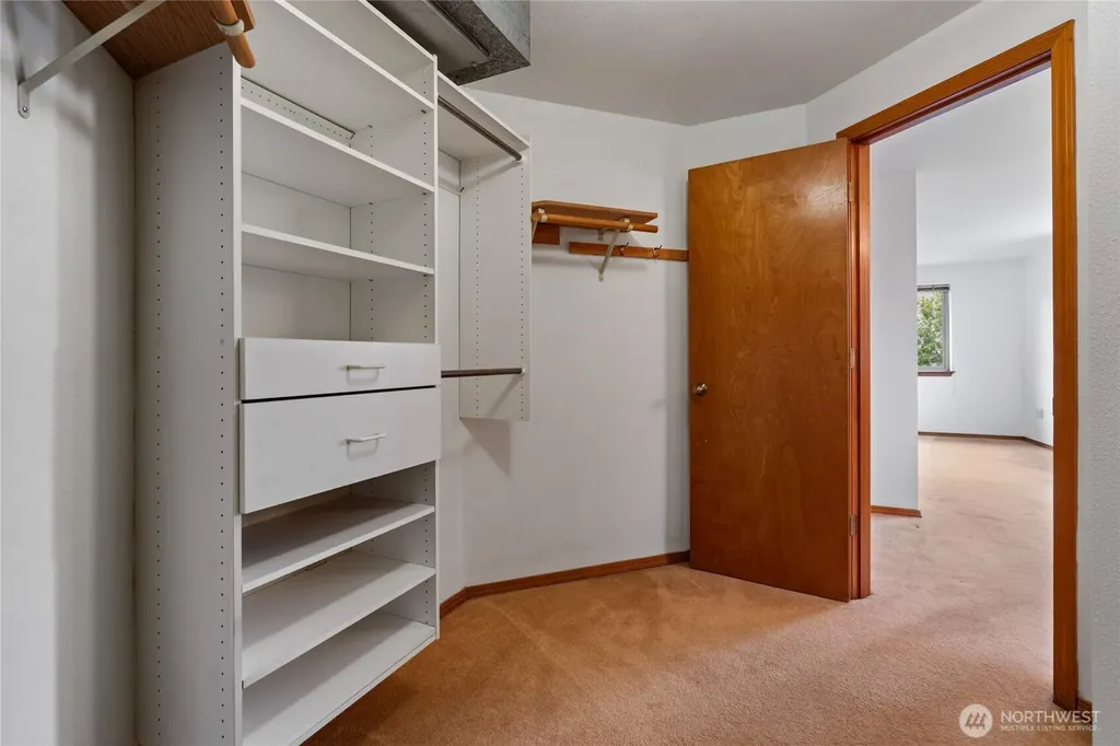 4701 Osprey Drive NE Tacoma WA 98422