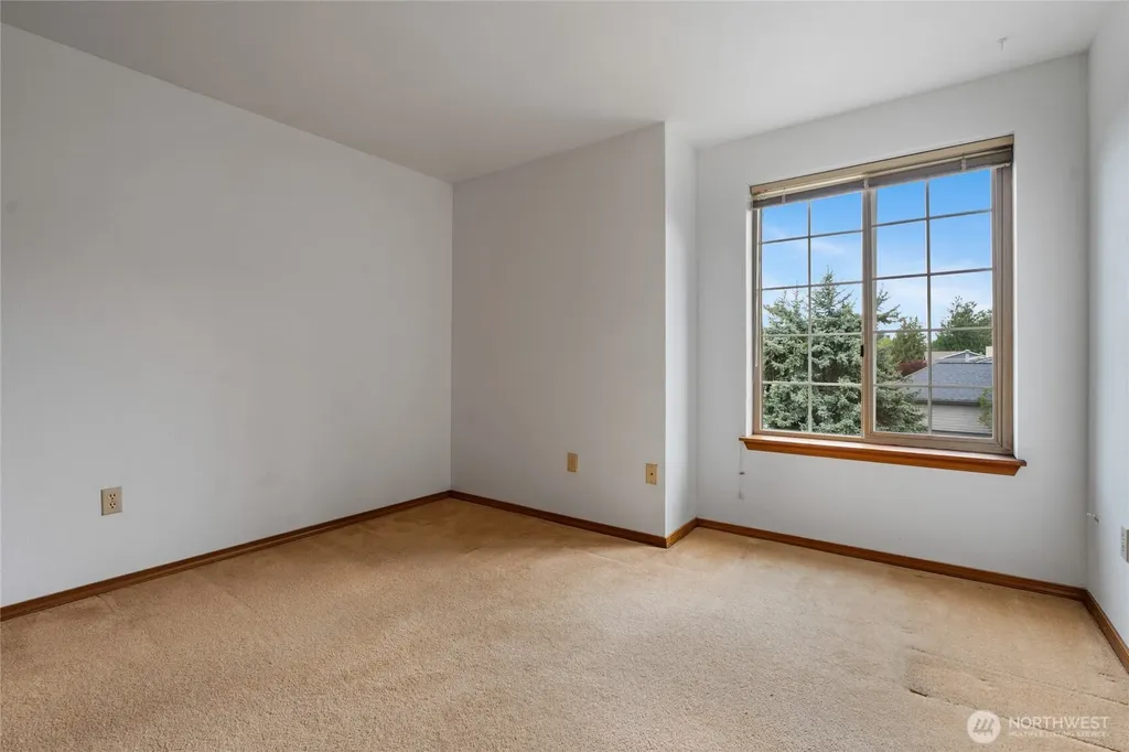 4701 Osprey Drive NE Tacoma WA 98422