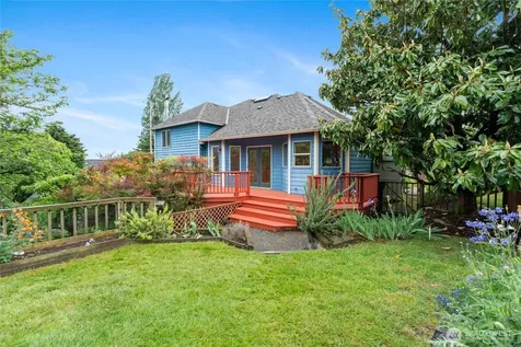 4701 Osprey Drive NE Tacoma WA 98422