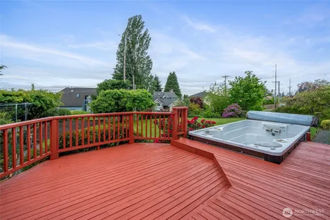 4701 Osprey Drive NE Tacoma WA 98422