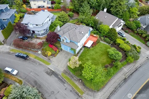 4701 Osprey Drive NE Tacoma WA 98422