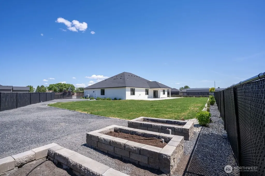 6409 Road 2.15 NE Moses Lake WA 98837
